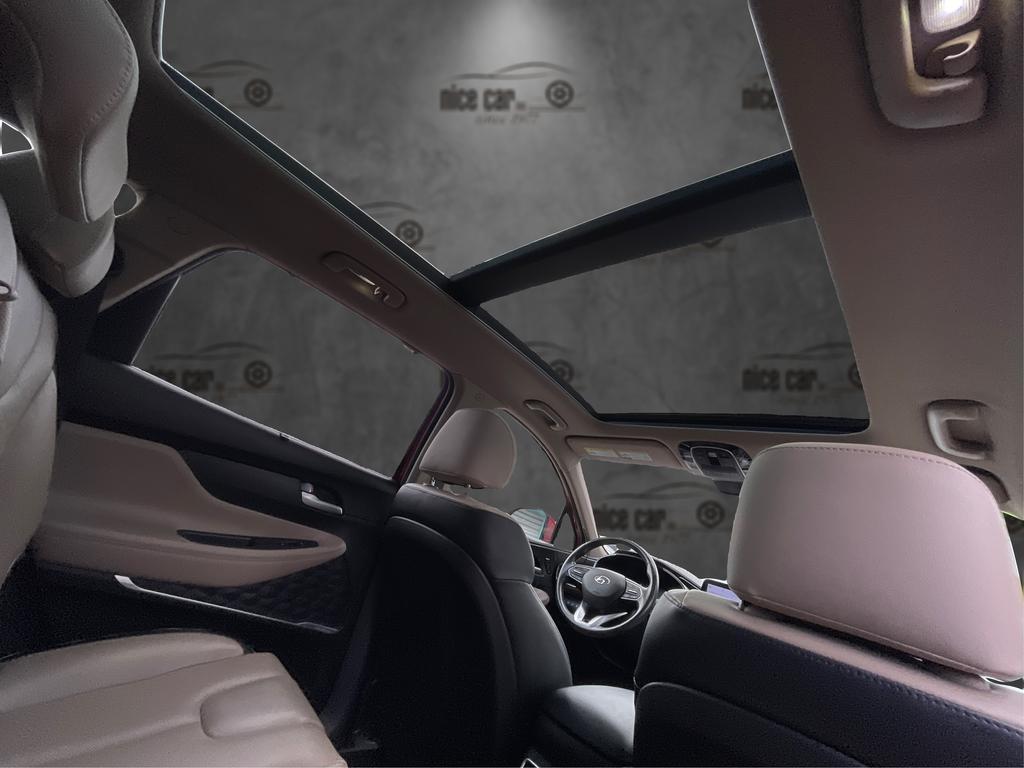 2021 Hyundai Santa Fe Limited - Photo 11